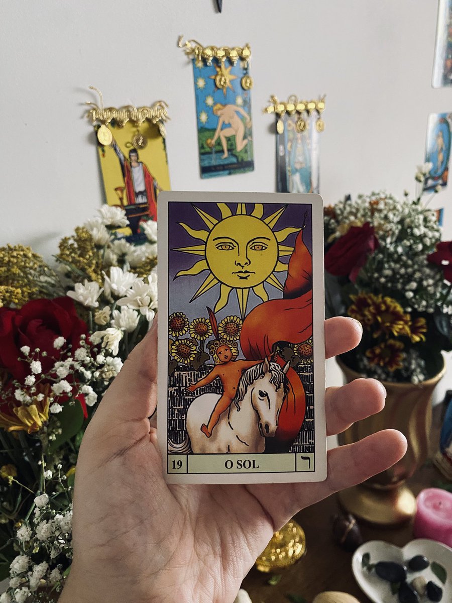 melloracles's tweet image. ♐️✨ PREVISÃO 2026 • SAGITÁRIO:

2026 vem para ser o seu ano, porque de alguma forma será melhor do que o esperado. Você brilhará, alcançará reconhecimento e realizações, viverá fases de sucesso e felicidade e se animará como nunca antes, porque tudo se renovará a seu favor, com