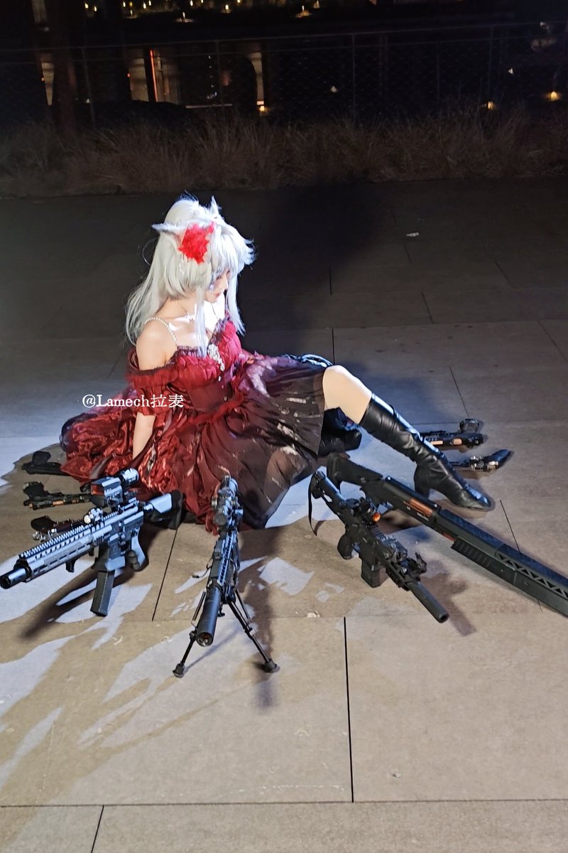 LamechCasluhim's tweet photo. ラップランド 赤いドレスver.
拉普兰德红裙ver

ジョン・ウィックになりたい？
想成为John wick吗
#Arknights #cosplay #アークナイツ #明日方舟 https://t.co/Vhu3XM4xKD