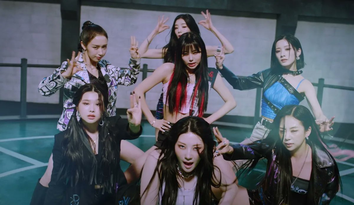 johnandmustapha's tweet photo. [🧵] theory: a thread

memeM MV by PURPLE KISS and how its based on Brave New World by Aldous Huxley

TW: spoilers, dystopian/psychological themes

#PURPLEKISS #퍼플키스
#memeM #BraveNewWorld https://t.co/Zh0iKcvAVc