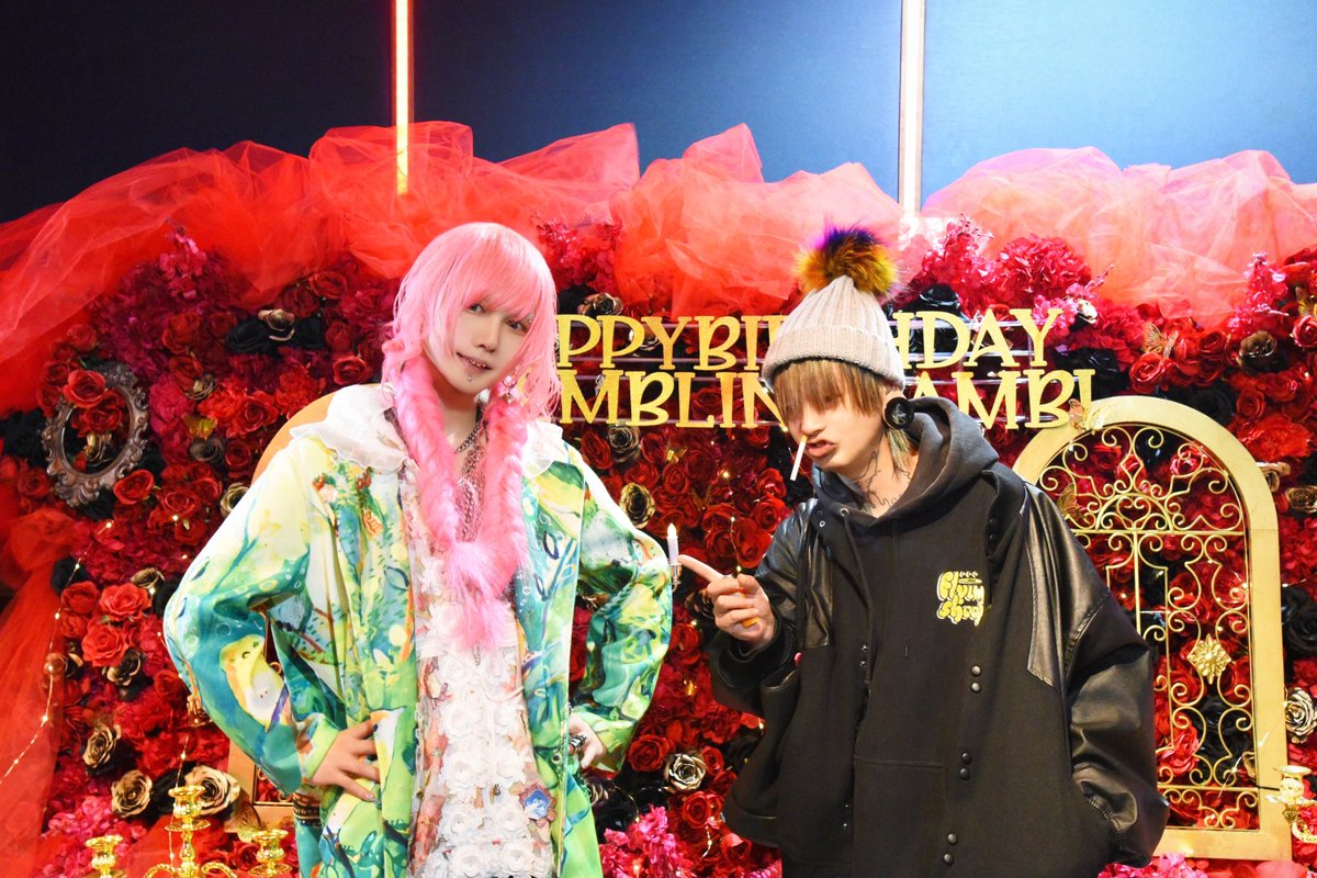 trembling_bambi's tweet photo. ｛…突然あらわれました。 https://t.co/ZdEHqaP2hN