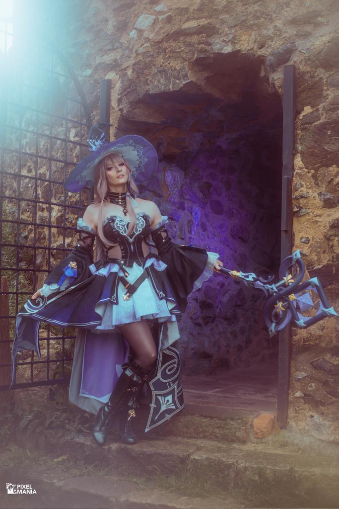 20250802 ~Honkai:Star Rail - The Herta~

📸 🖌by dejikopictures (Insta)
Assistant: carofiglio_timo (Insta)
during #pixelmaniaevent at zamek_wlen

Staff and wig made by <a href="/_Kisharu_/">Kisharu</a> and me

#Honkaistarrail  #hsrcosplay  #theherta #hertacosplay #hsrcreators  #cosplay #HoYocreators