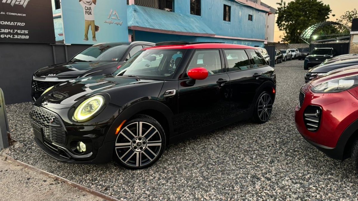 No la tengo en verde ni mamei pero si me la compra te la pinto hasta de rosado

Mini Cooper Clubman S
2021
Panorámica
Harman kardon 
CarPlay 
Ambos asientos eléctricos 
Tablero digital

109mil millas
$27,900