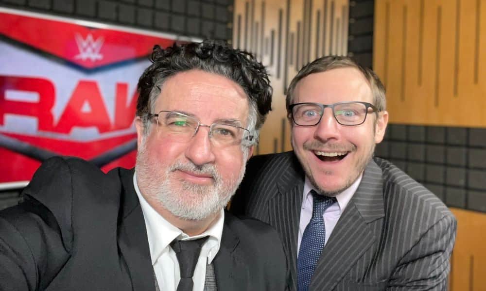 BernardCls's tweet image. 🗣️ Philippe Chereau en ouverture de #ABWWE : « Ça va être dur ce soir parce que l’ambiance est particulière. (…) On essaiera de vos rendre hommage et vous remercier pour ces presque 26 années passées ensemble. »