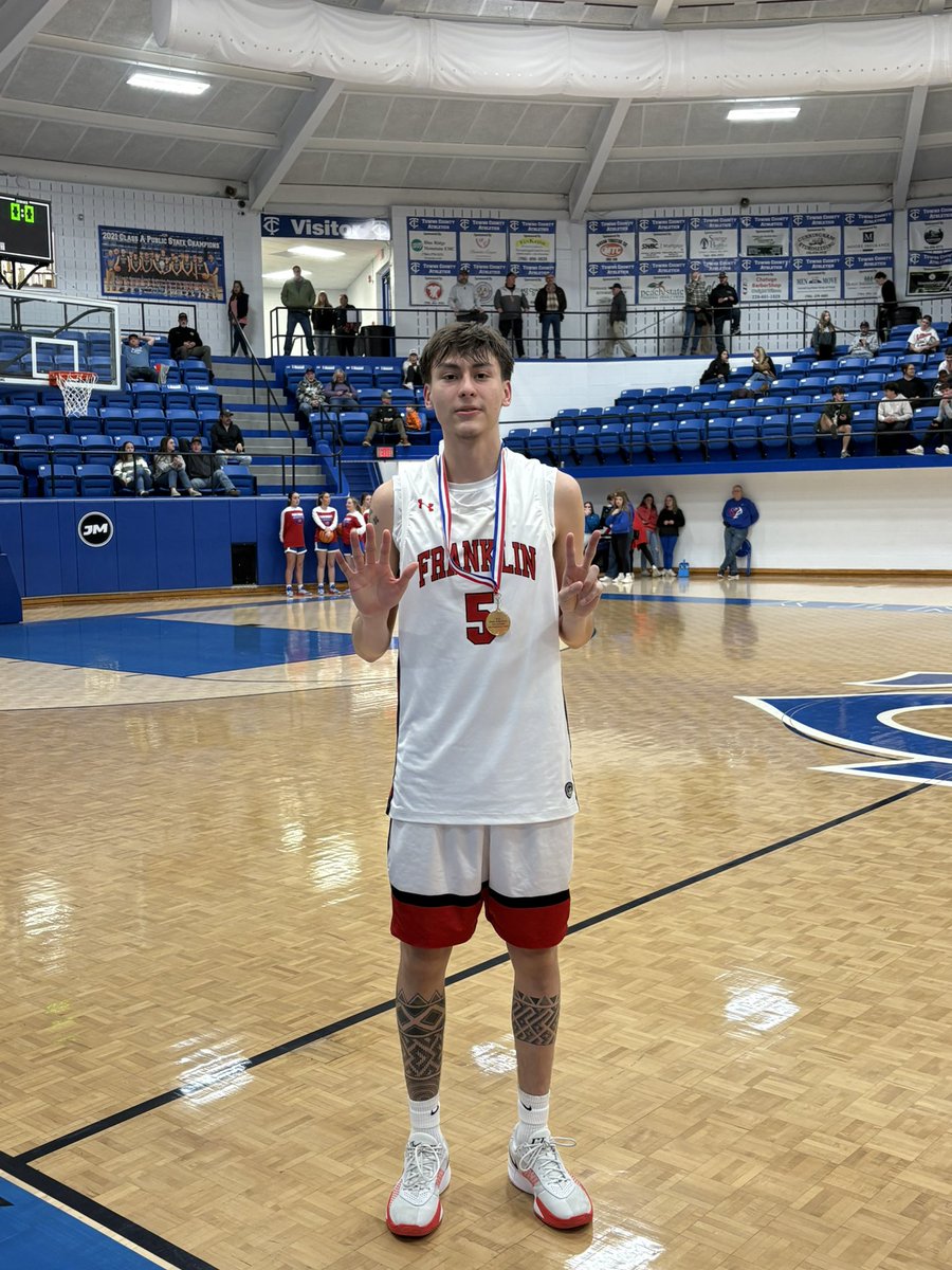 Coach2834's tweet photo. Panthers finish the Battle of the States in style, 104-70 over Union County! @jx2teesateskie settings new school record with 52pts (12-3’s!!), @WRauers 12pts-5reb, G.McConnell 10pts! @Chris_Womack @acthshuddle @rankingsreport @FHS_Panthers @WLOS_13 https://t.co/Gr8MTzZ5WQ