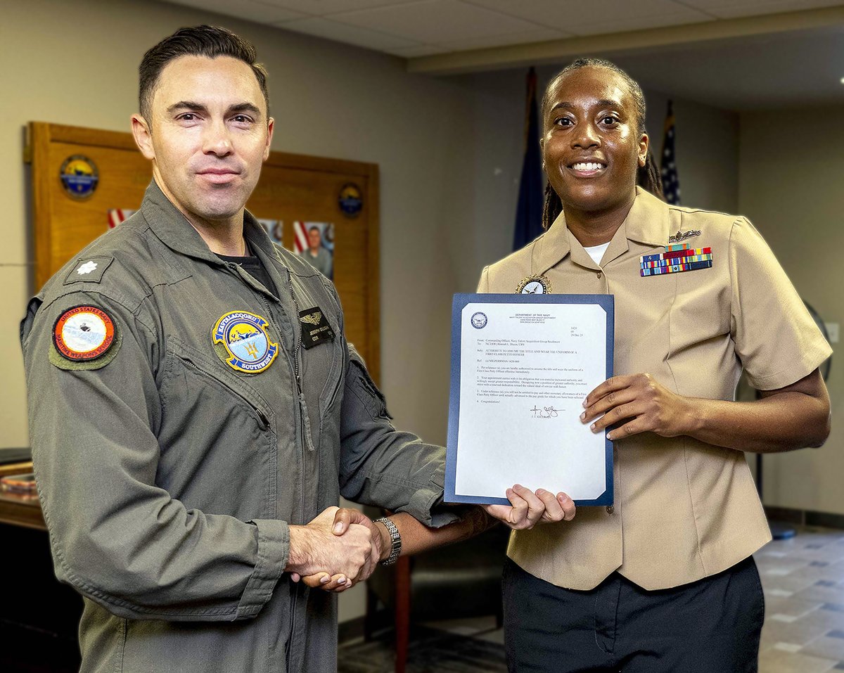 NRD_SanDiego's tweet image. Please join us in congratulating Remiah I. Dixon on her frocking to Navy Counselor (Recruiter) 1st Class!
We are proud of your hard work and leadership and look forward to the impact you’ll continue to make across the Navy.
Bravo Zulu, NC1!
#Advancement #fairwindsandfollowingseas