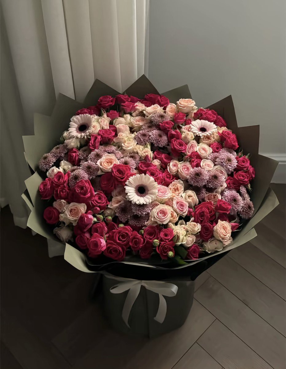 bloomifyyy's tweet image. 