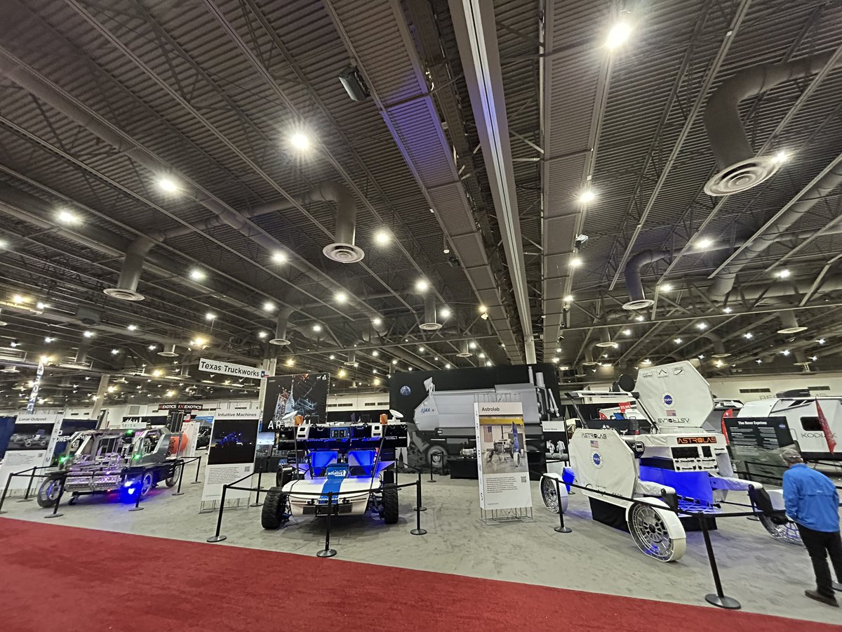 Thrilled to see the Houston Auto Show and #NASA’s immersive display featured in the <a href="/NASA/">NASA</a> 2025 highlights video!  

Found some behind-the-scenes shots of our team collaborating with multiple programs and commercial partners to turn a blank space into a full <a href="/NASAArtemis/">NASA Artemis</a> showcase!