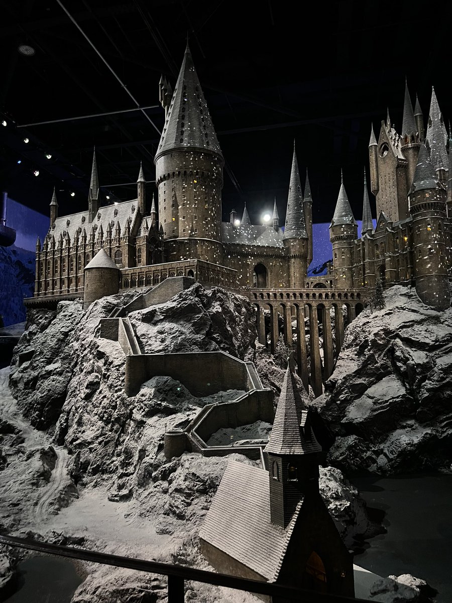 DOK430's tweet image. Belting time at #wbstudio we all loved it.  Just can’t get over the skill that goes into making all of the models and gear they used for the Harry Potter films.  One of the best days out I think I’ve had.