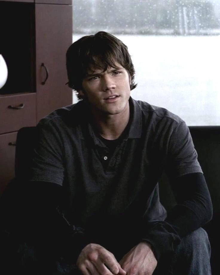 antlerqveen's tweet photo. I mourn early-seasons Sam's style every day and I'm not even kidding https://t.co/PrzTId3UoF