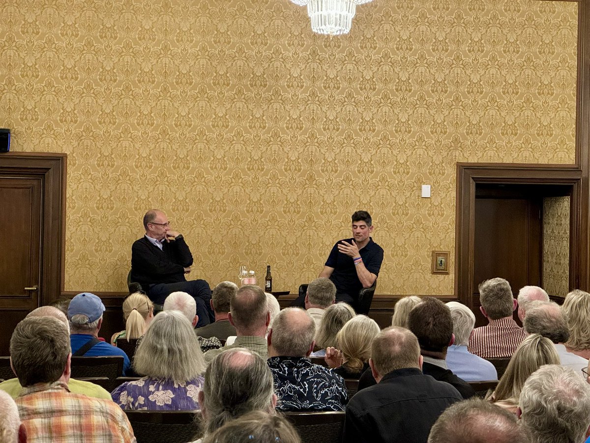 Not Out Travel tweet media