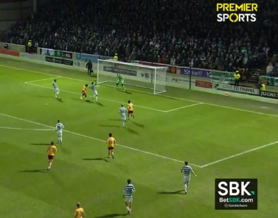 ᴘʙ 🍀 tweet media