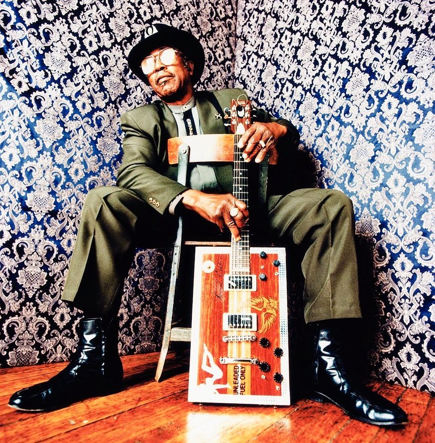 Bo Diddley
Photo by ©F. Scott Schafer