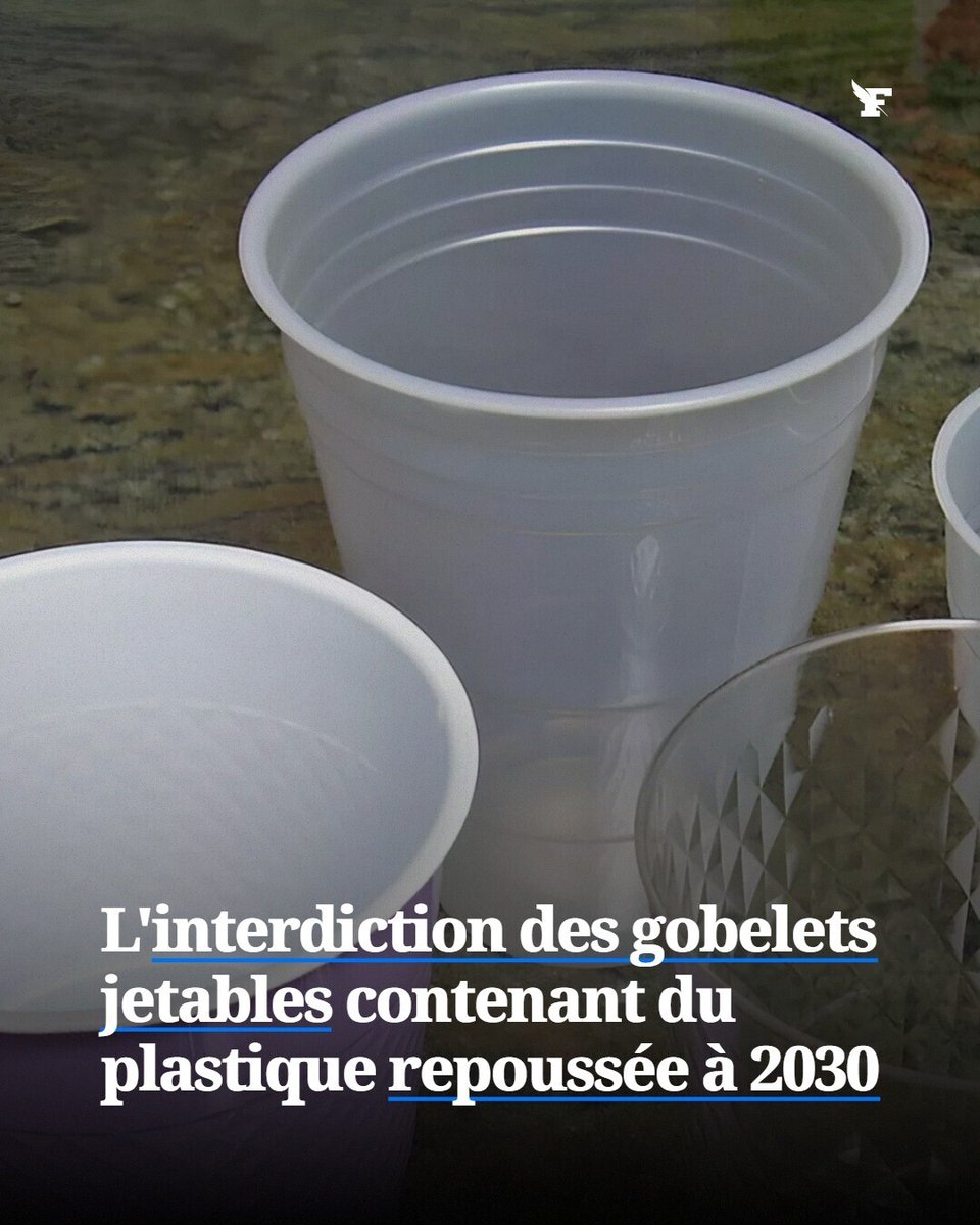 Gobelet réutilisable couleur personnalisé, Gobelet maternelle personnalisé.  Gobelet plastique enfant incassable personnalisé, image size:960x1200