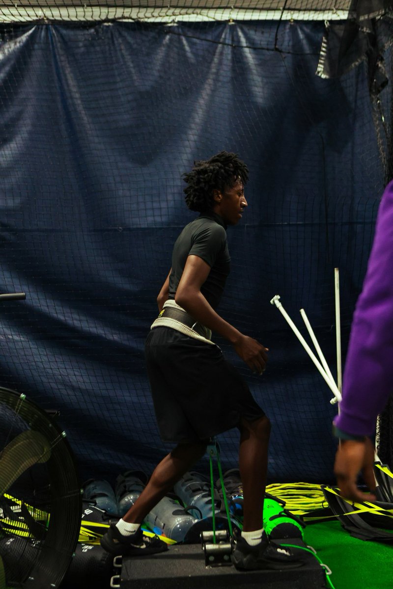 LeRon Harry tweet media