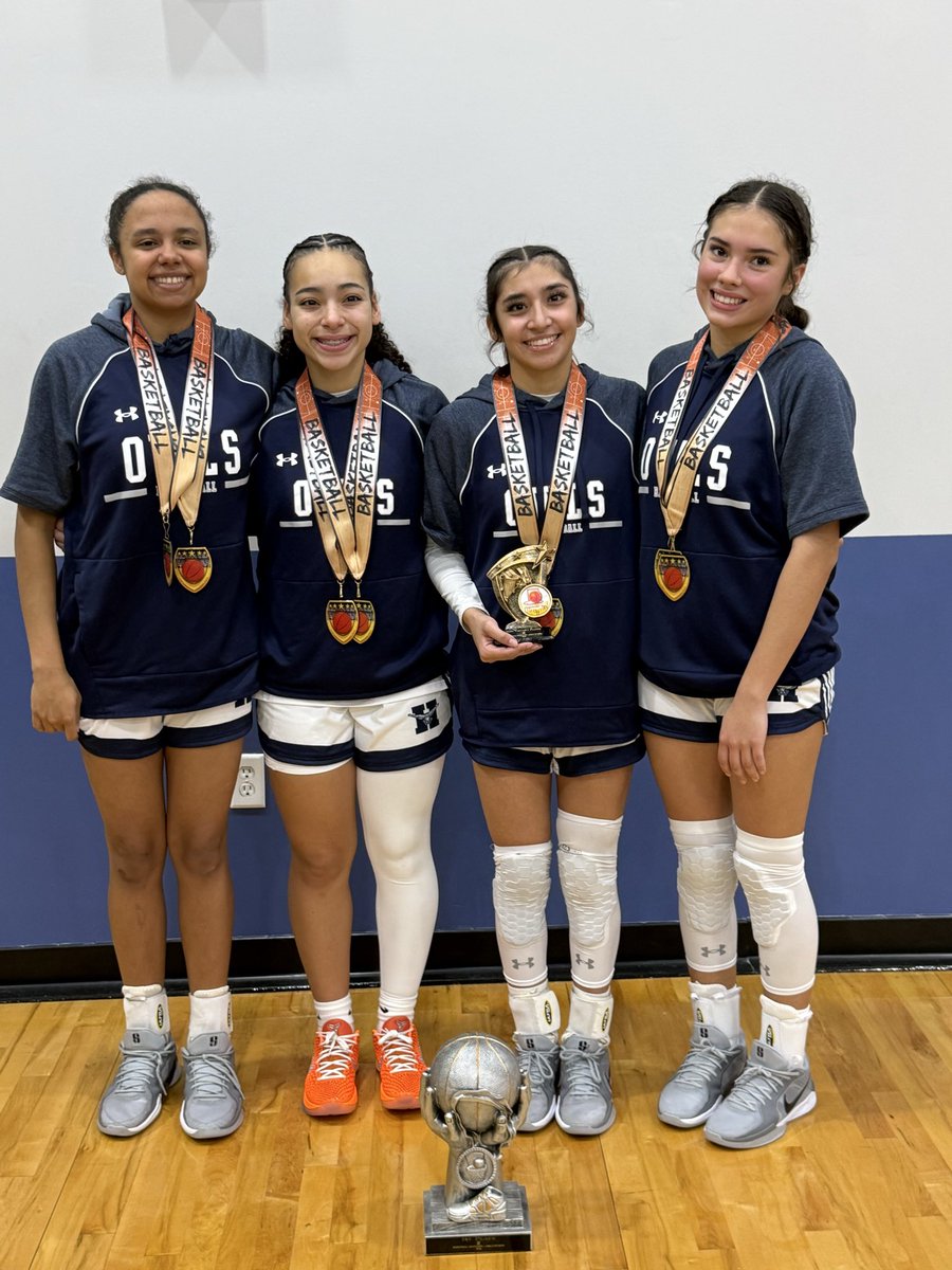 GirlsHondo's tweet photo. Randolph Tournament Champions! 🏆🦉🏀

All Tourney: 

Kristyn Ybarra 

Ashlyn Tovar 

Paisley Cook 

Becky Rubio

#getawin #fighton #BILTDifferent 
@HondoAthletics @hondoisd1 https://t.co/dCdu3JrZvy