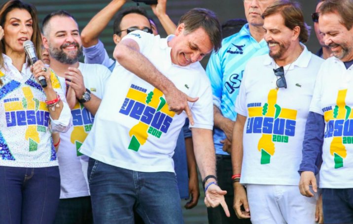 Janinejkt's tweet photo. @RosaneBonoro Isso aqui é ser cristão?
Foi esse o ensinamentos do Senhor Jesus?
Seus seguidores eram discípulos ou quadrilheiros? https://t.co/wu1XQLIjlv