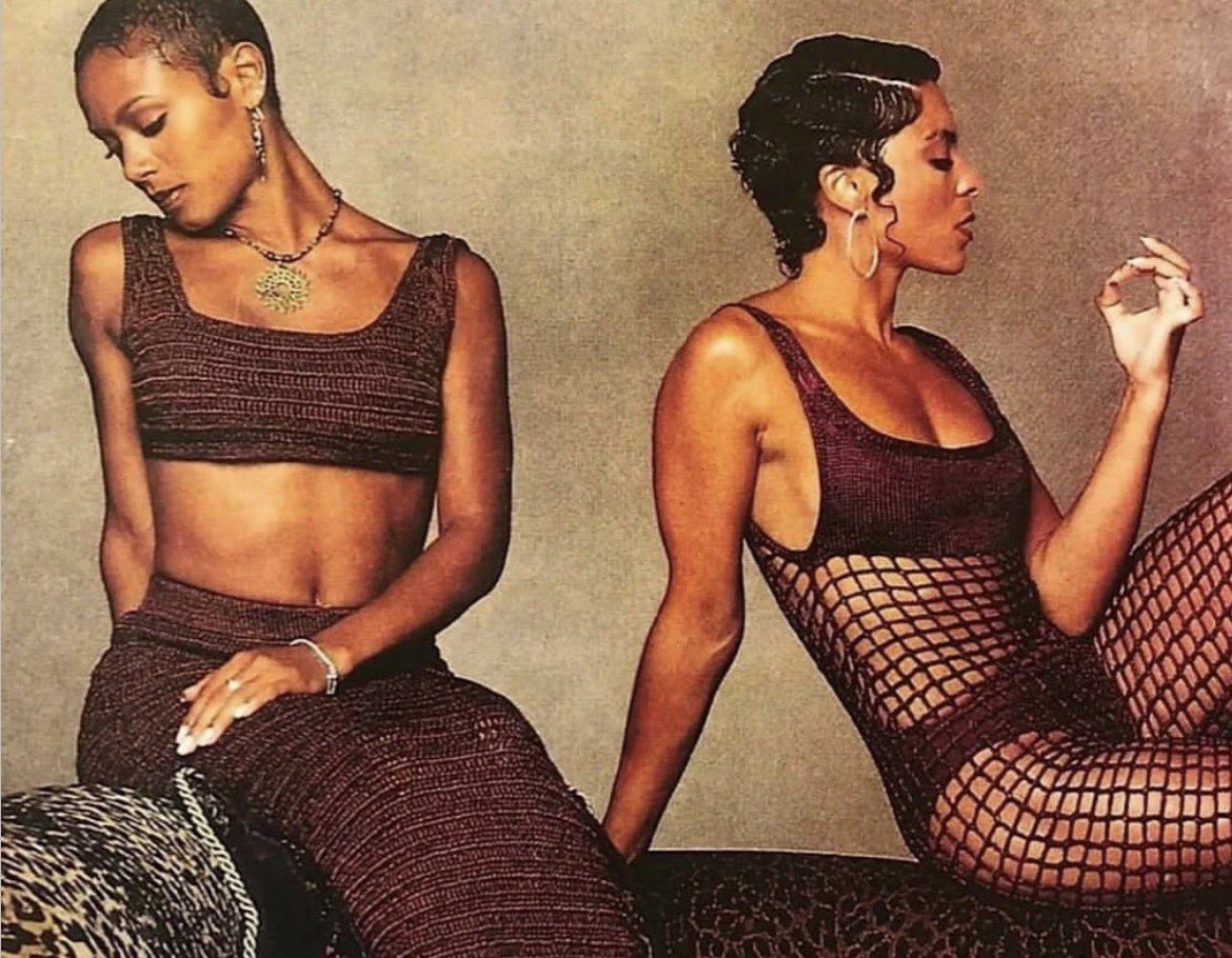 filmsbratz's tweet image. — jada pinkett smith &amp;amp; jasmine guy in custom knitwear outfits designed by detroit’s very own, gigi hunter circa late 1990s. 🤎👩🏾🧶