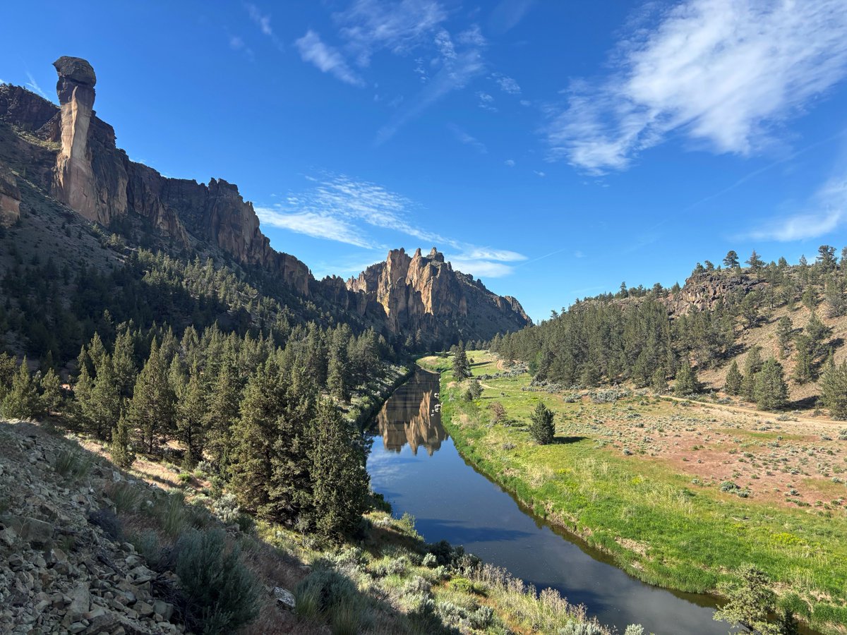 OregonDOT's tweet photo. The second June winner was Kristina Emerson, an office specialist in the Bend Repair Shop for this photo leading toward #SmithRock.
Visit our Profile feed to view all our #YearInPhotos winners! 📸 https://t.co/YsYp2sdSsN