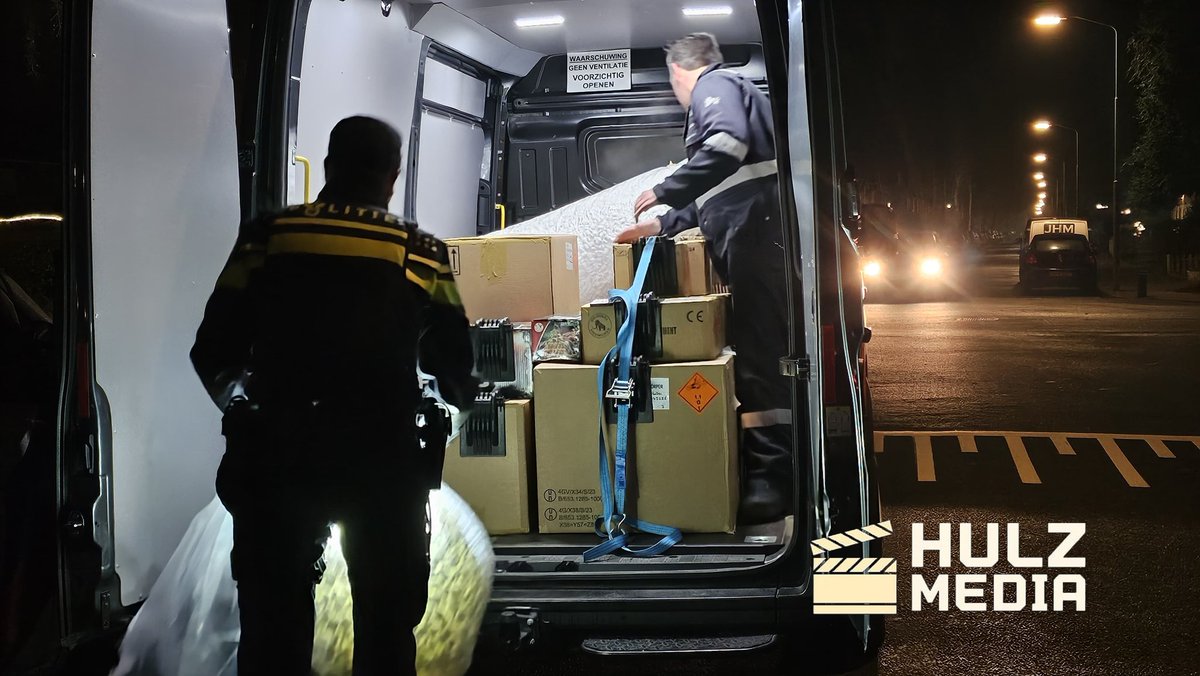 Vuurwerk in beslag genomen bij woning