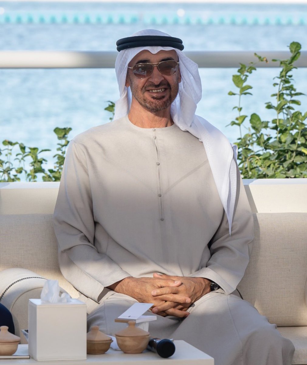 الطائفيه والسياسه فرقة العـرب لكن جمعتهم كرههم للامارات