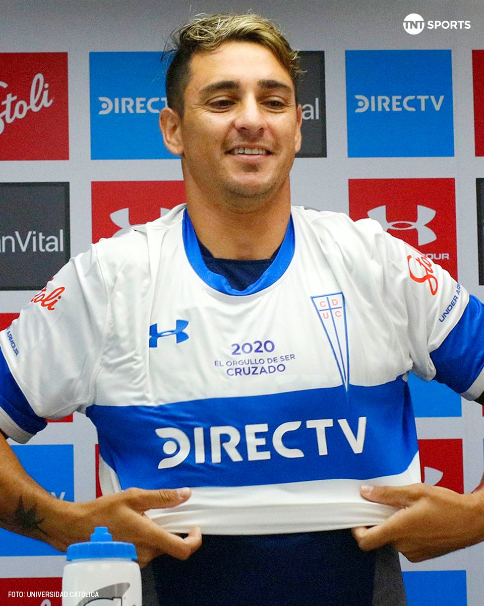 🤩⚪🔵 Y el resto fue historia...

Hace exactos seis años Fernando Zampedri estampaba la firma y se calzaba por primera vez la camiseta de #LosCruzados. 

⚽ 139 goles con La Franja, capitán, referente, ídolo y hexagoleador del fútbol chileno. 

¿Más noticias?