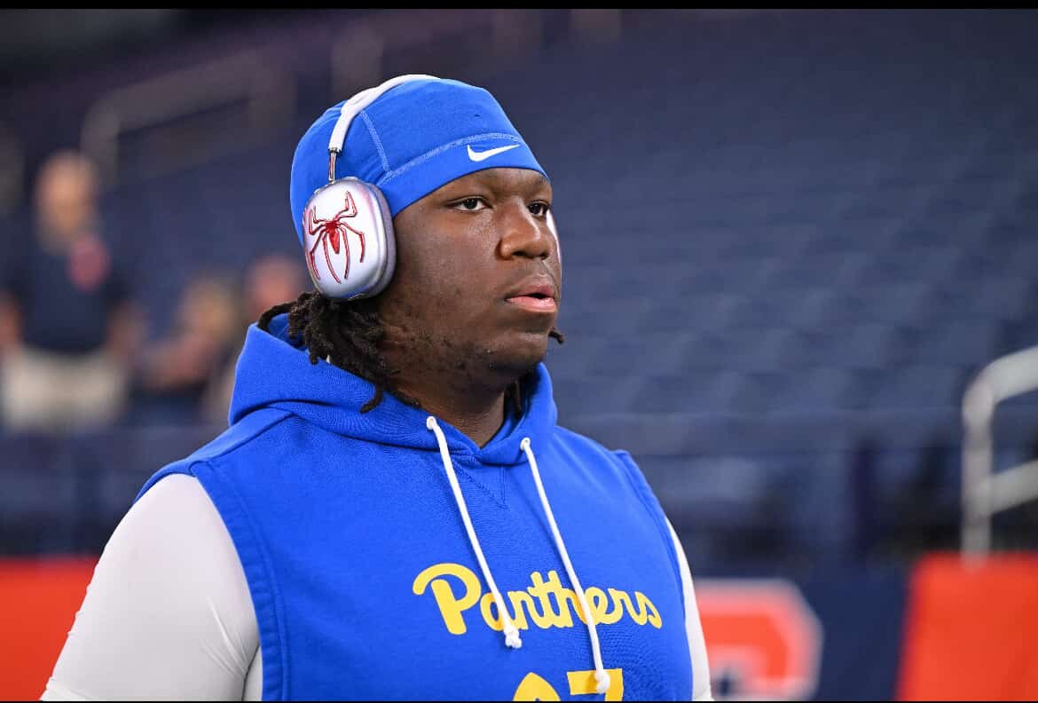 TransferPortal's tweet image. Pitt offensive lineman Tai Ray is entering the transfer portal, his reps at @AthleteAsset tell @PeteNakos. 

The 6-foot-6, 325-pound OL played in 13 games this season. Has two seasons of eligibility remaining. 

on3.com/transfer-porta…