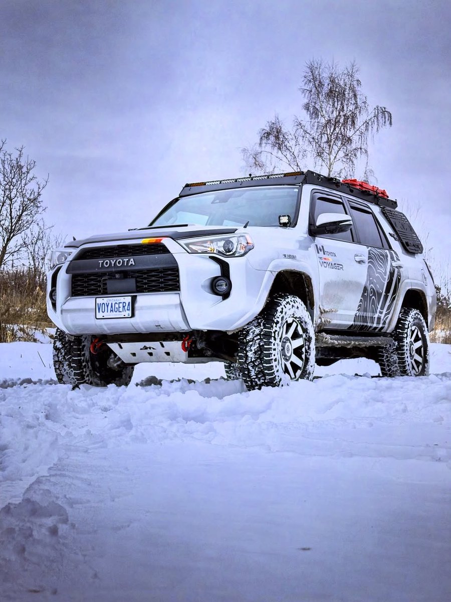 Checkout this monster of a 4Runner build! 💪 ❄️ 

A very cool looking livery! This photo was taken by @ trdvoyager (on Instagram) 

#toyota4runner #4runner #toyota