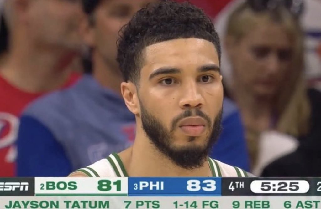 lockedupjb's tweet image. Single-handedly walked them down with his back against the wall