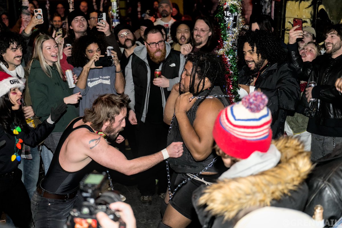 Grenwail tweet media