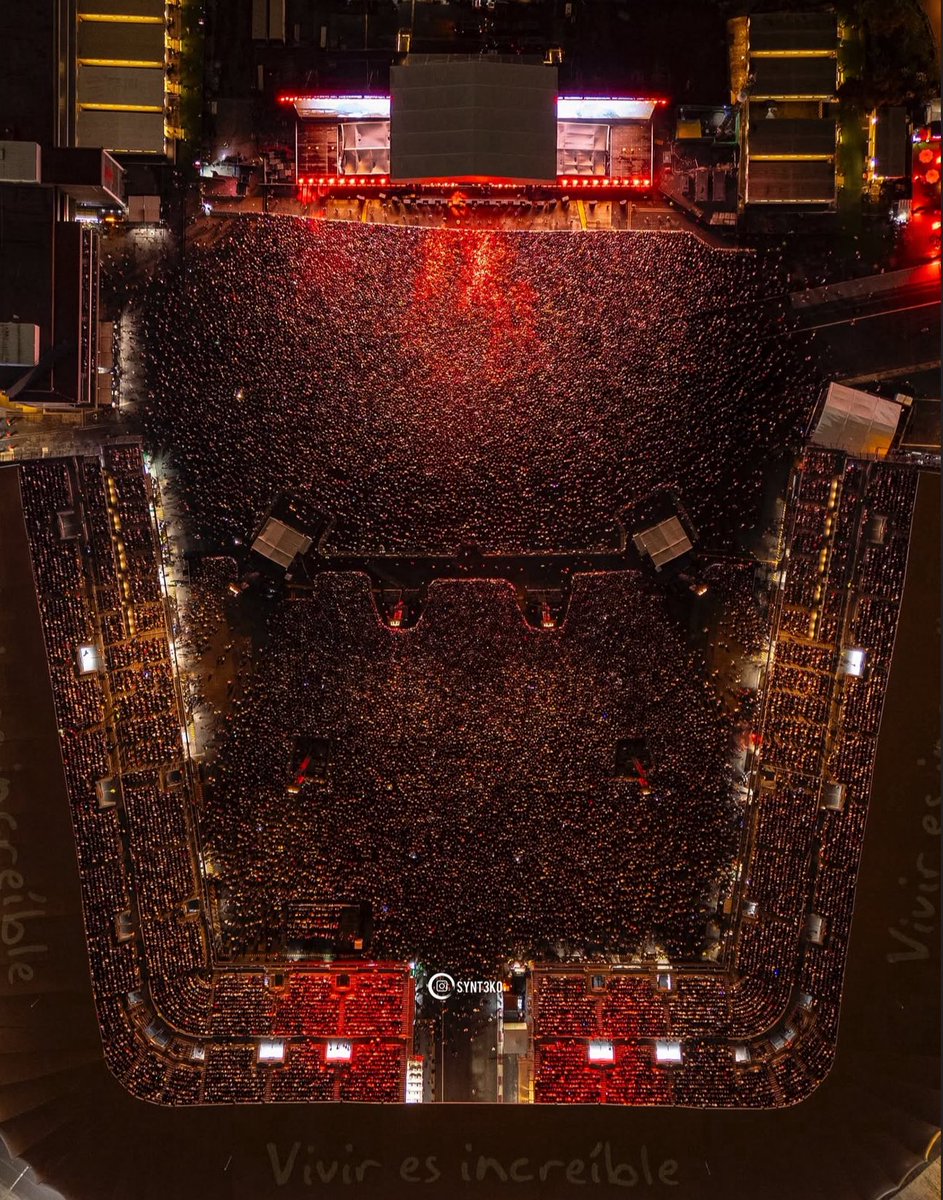 Rhevolver's tweet image. ¿Mejor concierto al que fueron este año?

Yo Oasis, obviamente.