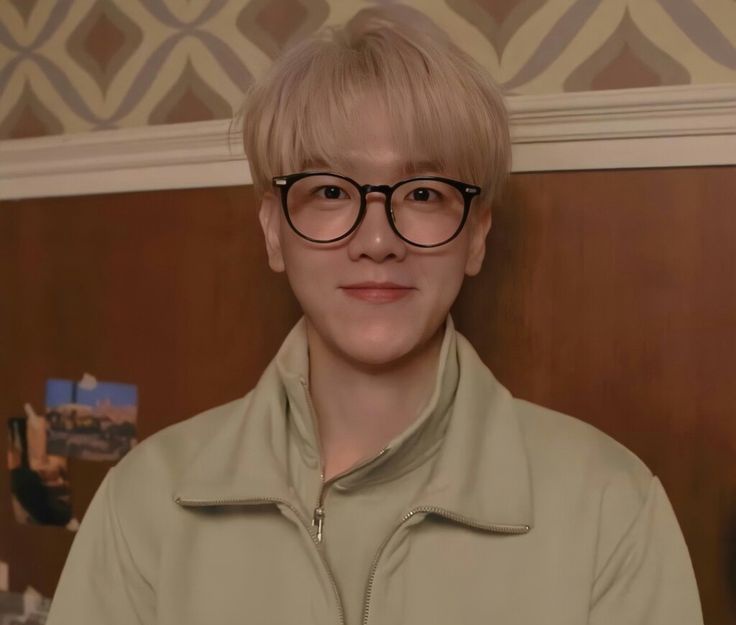 galeyleoo's tweet image. #chanbaek short au
—Short n Spicy—

Laundry room tengah malam gak pernah ada di rencana Senan, apalagi ketemu cowok sleeveless bertato yang berdiri santai di depan mesin cuci, sampai beberapa detik dia baru sadar kalau itu ternyata Keiran, si pendek nerdy anak psiko di kampusnya.