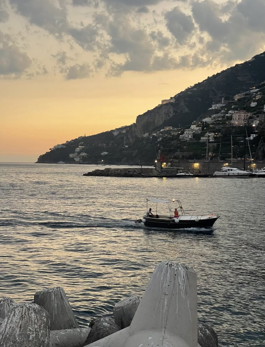 gene yang tweet media