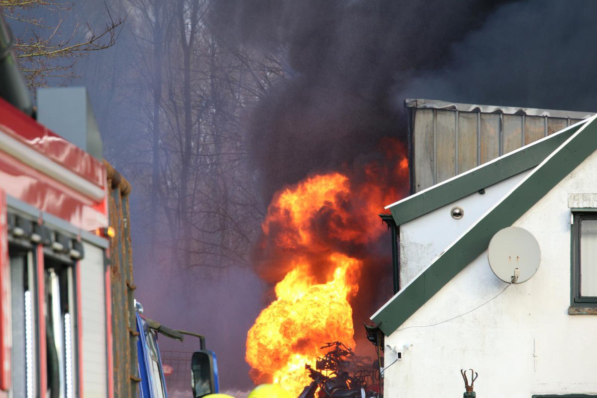 Grote brand Bonseweg Hellevoetsluis opgeschaald naar Grip 1