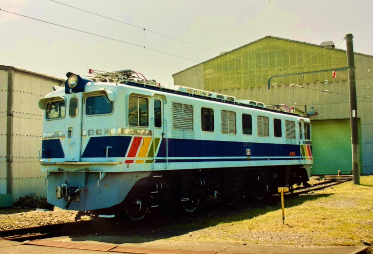 ケンタッキー (@GL3FPY7icWwB1w0) / Posts and Replies / X