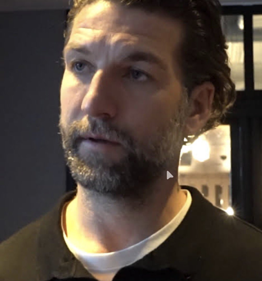 Ewen Cameron tweet media