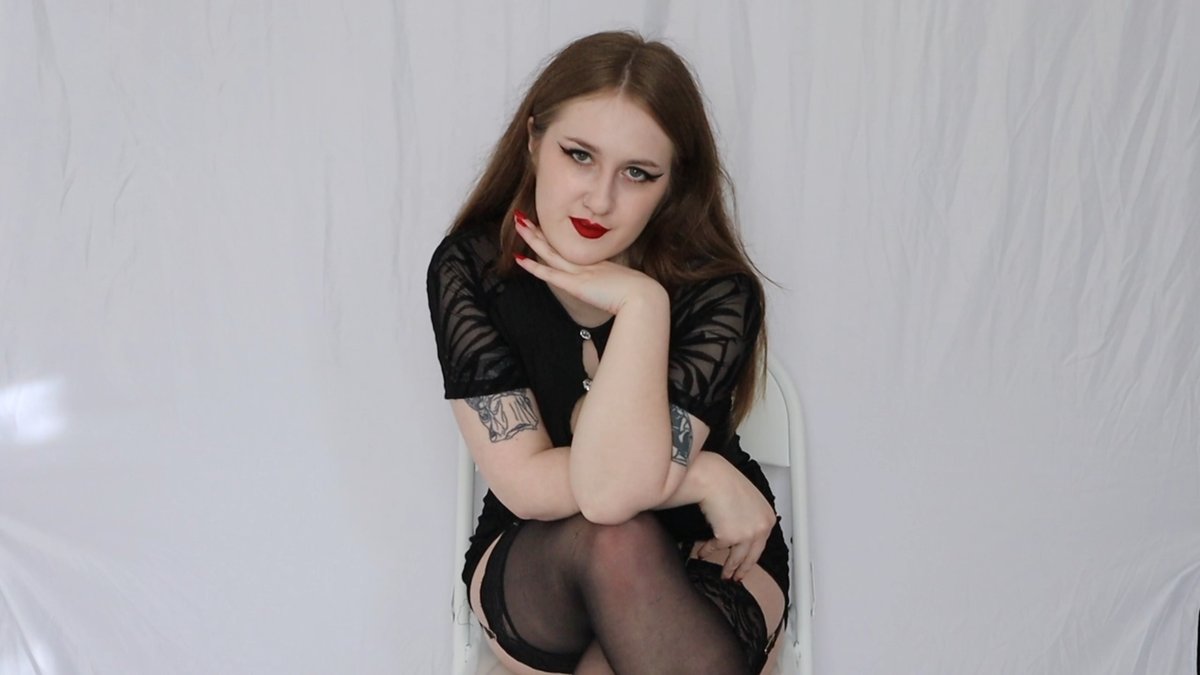 MINA HARDER | DOMINATRIX tweet media