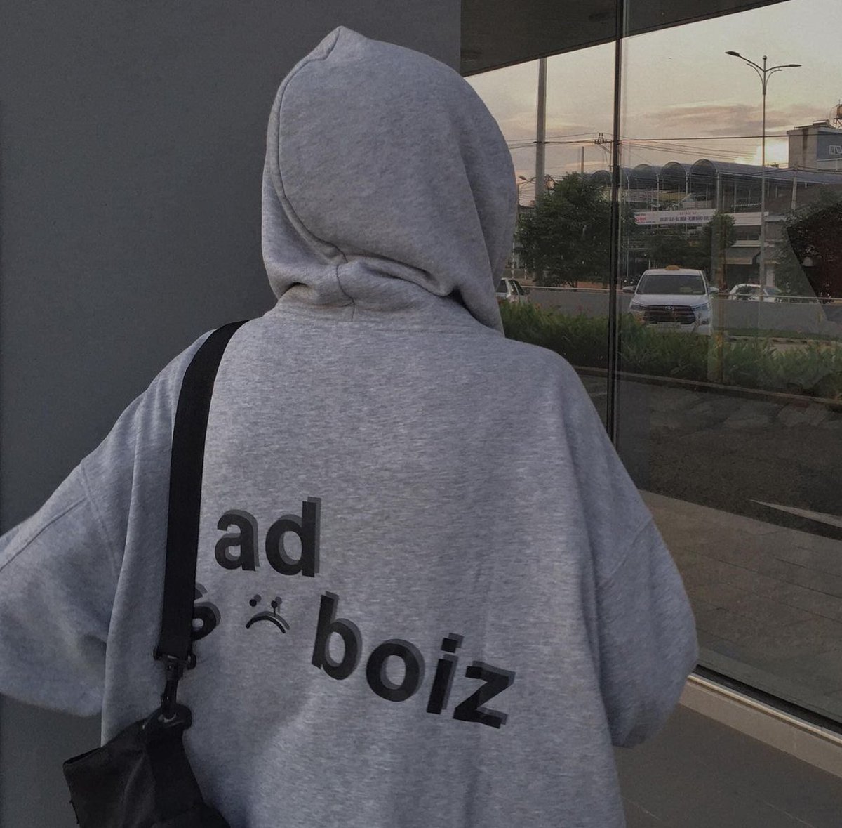 fbitos's tweet image. 公園に到着 🤑