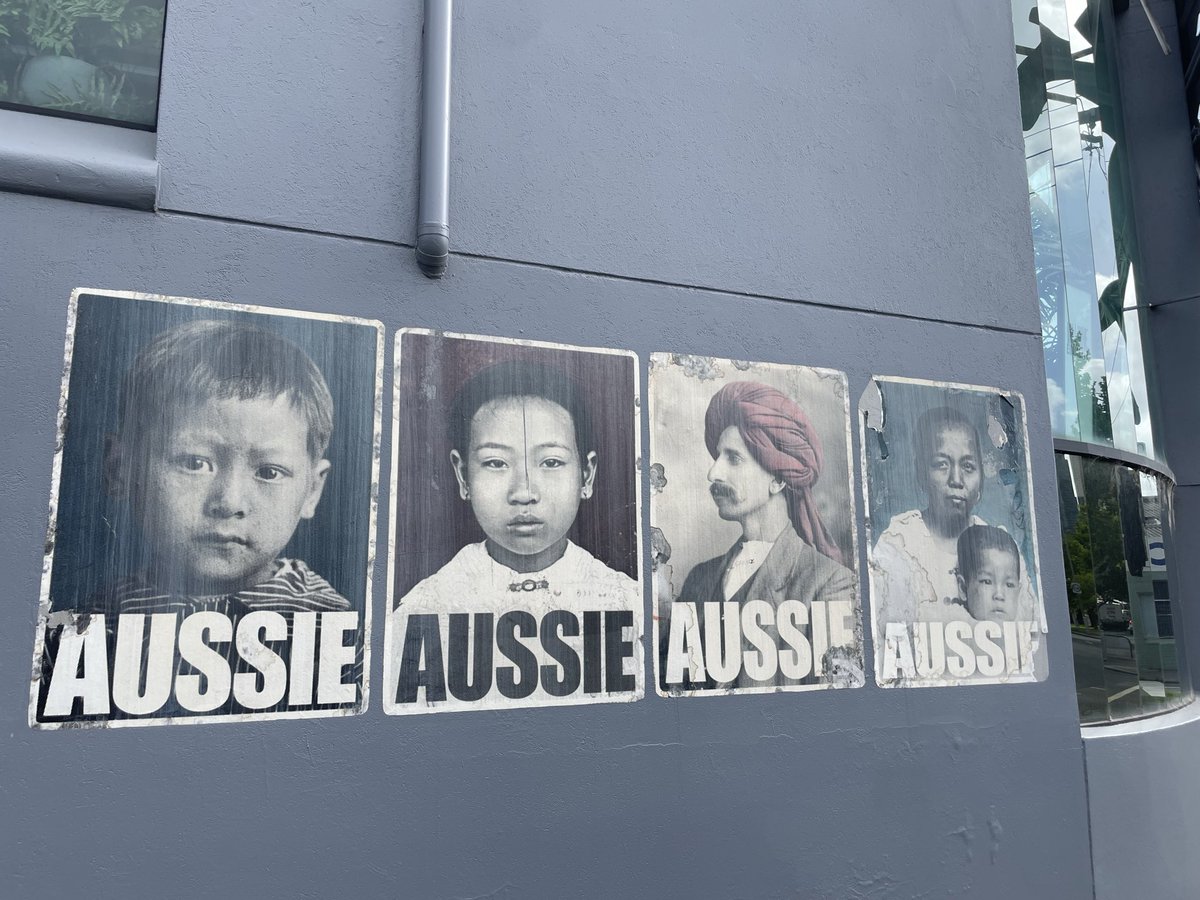 I drive past these posters on a building in North Melbourne often and I thought I should share it with ya because this is what I love most about Australia. Our diversity. 

Different faces. Same word.

Aussie. 🇦🇺