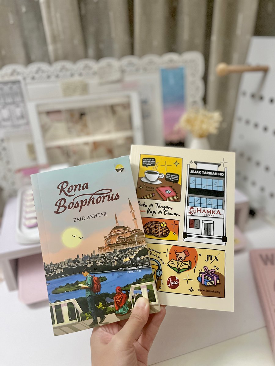 sajidareads's tweet photo. Alhamdulillah dah sampai. Beli buku kat website Jejak Tarbiah, dapat notebook Hamka Coffee. 

Cantik cover notebook ni. Tebal pulak tu. Material kertas jenis floppy. 👍🏻 https://t.co/irvDZ54DYk