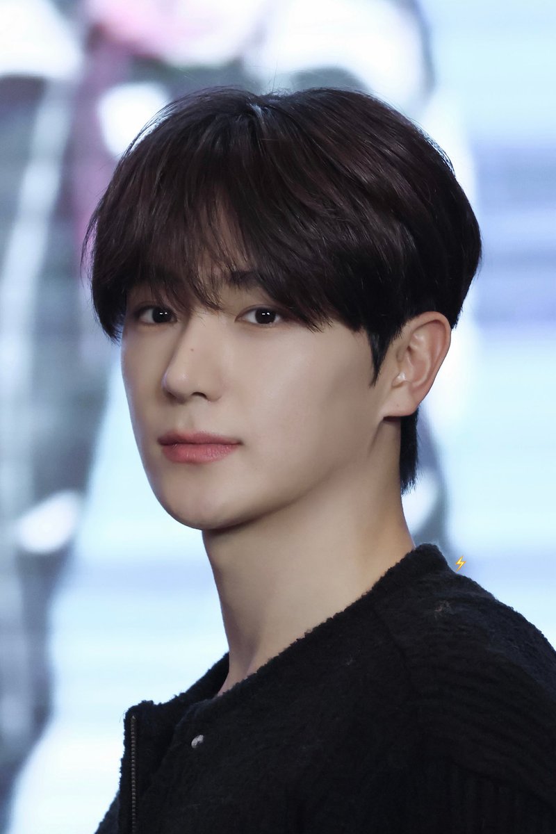 251227 #현재 #HYUNJAE 
미남의 축복이 끝이 없네