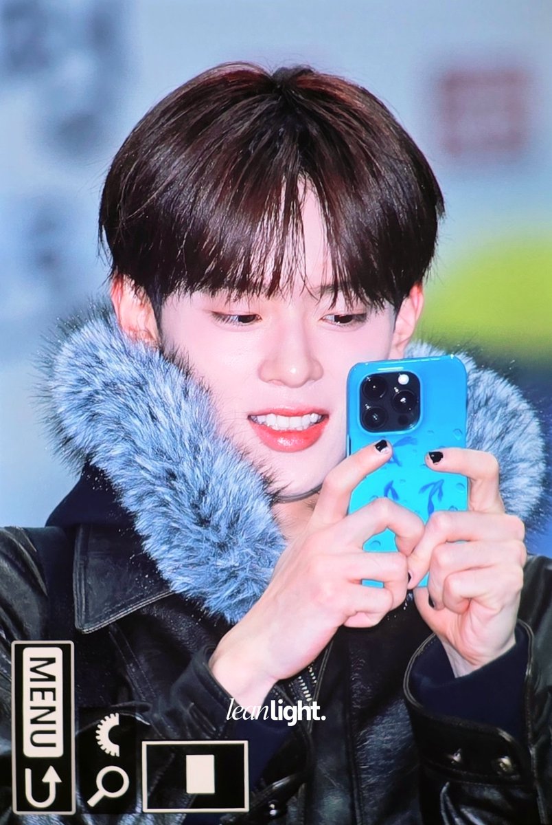 _leanlight_'s tweet image. 251231 가요광장 pre
✌️쁘이✌️
#강민 #유강민 #KANGMIN