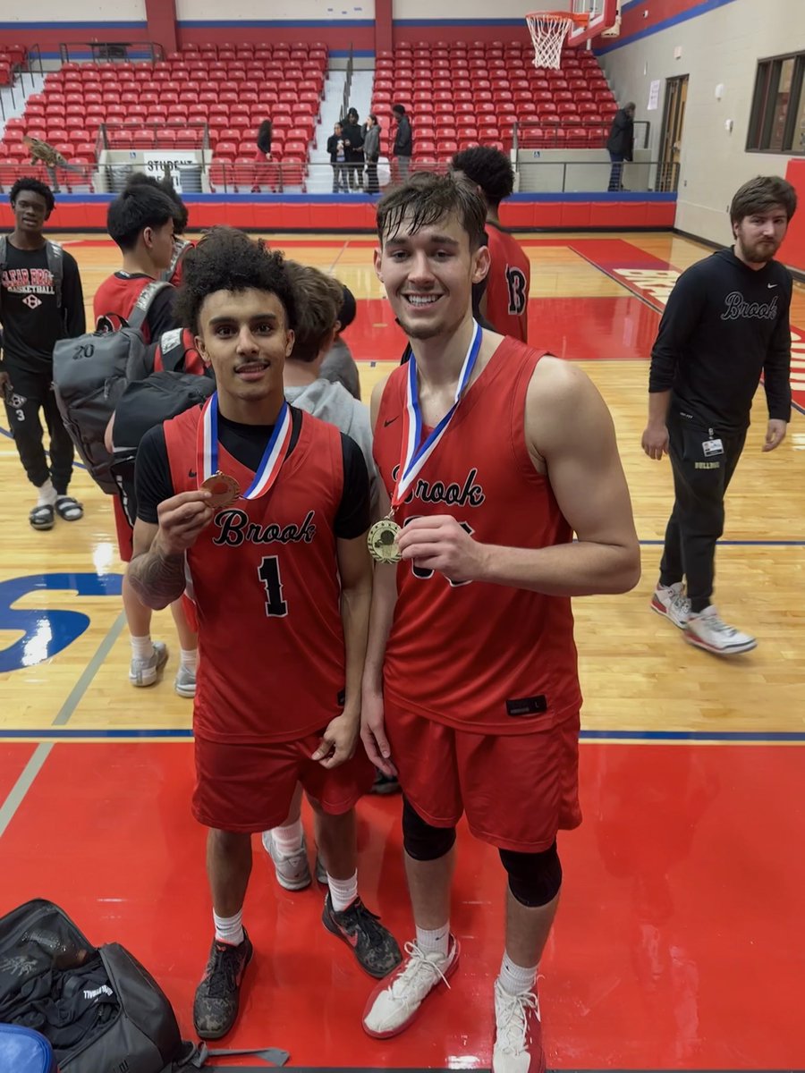 Clear Brook Hoops tweet media