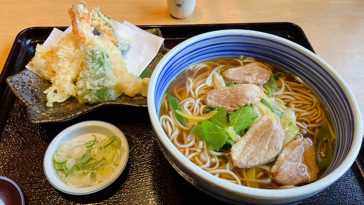 なかちょまる tweet media