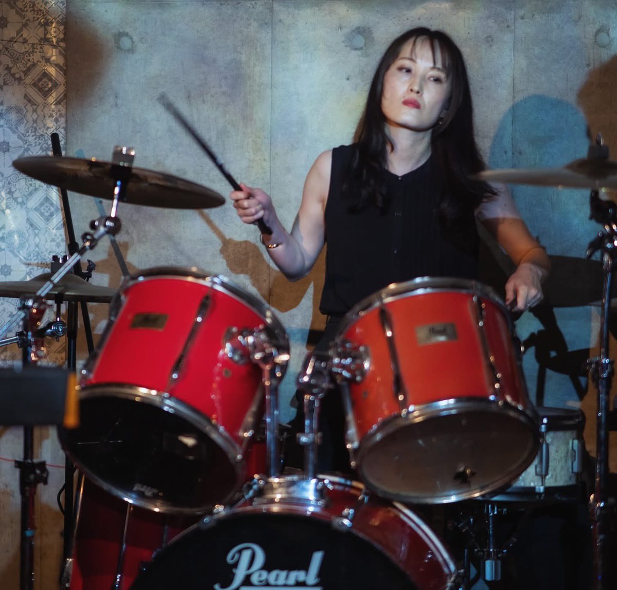 inyou_official's tweet image. 2025年、inyouは新たな方法で楽曲制作に挑み、 10年ぶりに皆様の前に立つことができました。
出会いと再会、いただいた言葉と想いが前へ進む力となりました。
inyouへ心を寄せてくださりありがとうございました。
次の音を携え、またお会いできる日を楽しみにしています。
Photos by Miz #inyou #tehom