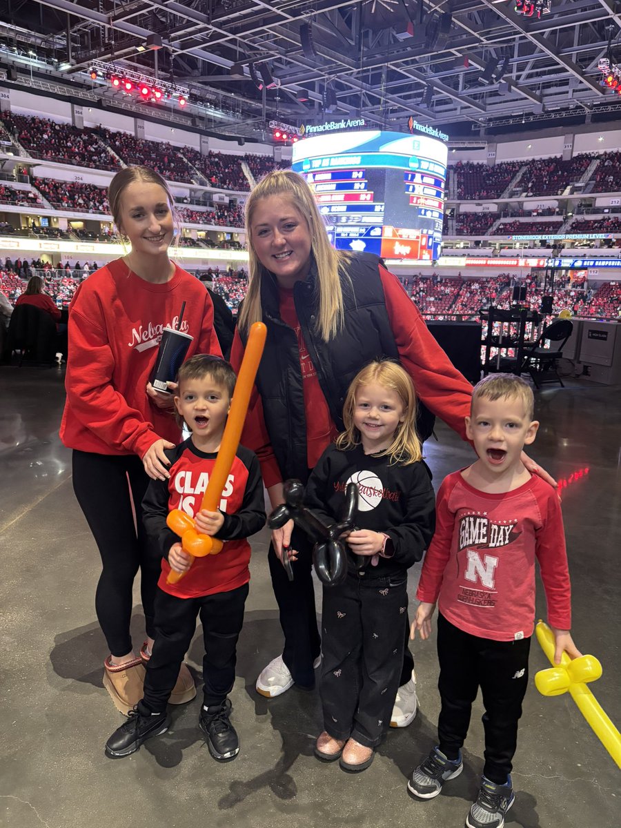 Angela Roeber tweet media