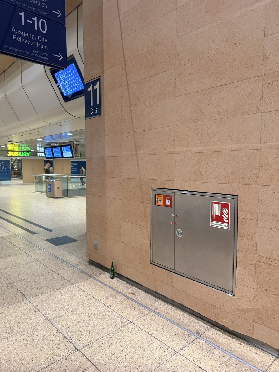 Schön hier, hoffentlich scheißt hier niemand auf den Boden