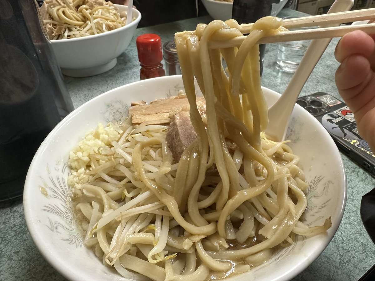 juv10ale's tweet photo. 今年も無事納められました🐷 #麺デリフト #JiroClubGiappone https://t.co/Lo4PYdXtE2