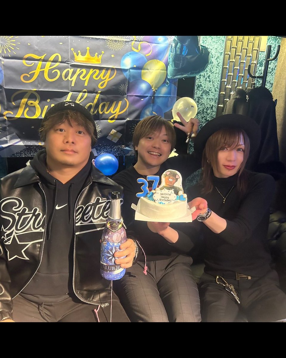 JoeSadide's tweet image. 私にした過去は消えないし、私は忘れない。

 #絶滅危惧種 #限界ホスト #最後の指名