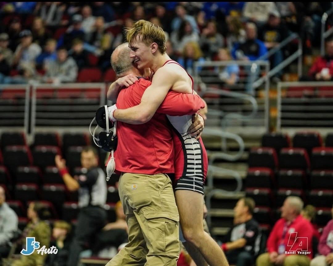 HashTagCoach's tweet image. 2025 year in review. State tournament run in wrestling, high school graduation, Raider baseball and starting college and playing baseball at ⁦@SCCBlackhawksBB⁩