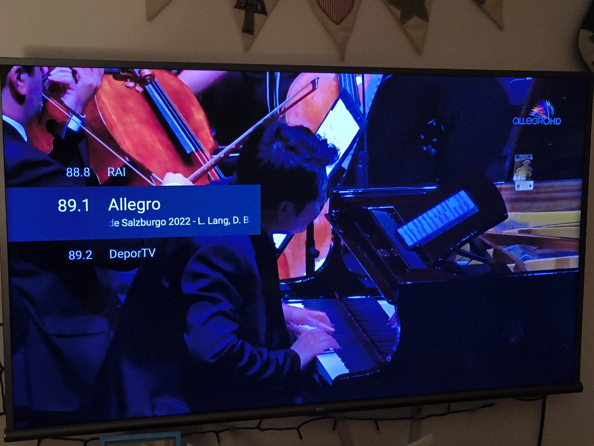 Laba 🚍 tweet media